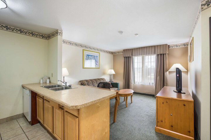 Room 13 of 26