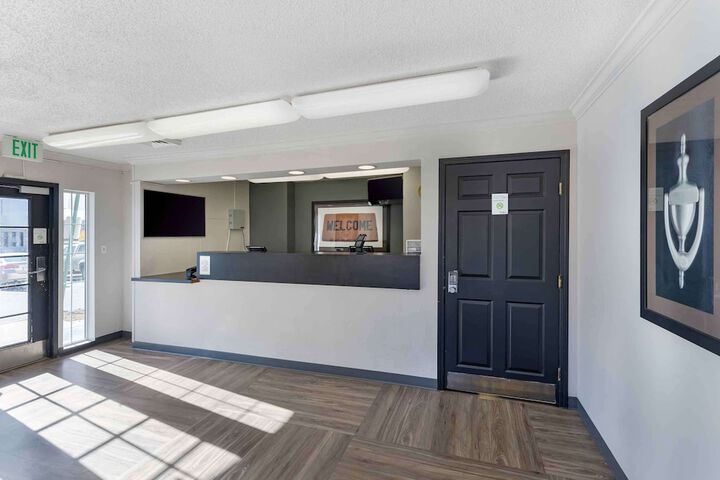 Extended Stay America Select Suites Denver Cherry Creek