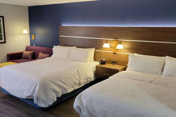 Room 8 of 29