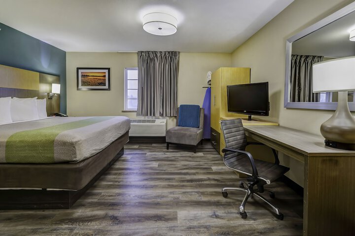 Room 11 of 23