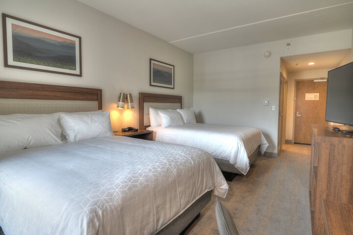 Room 44 of 107