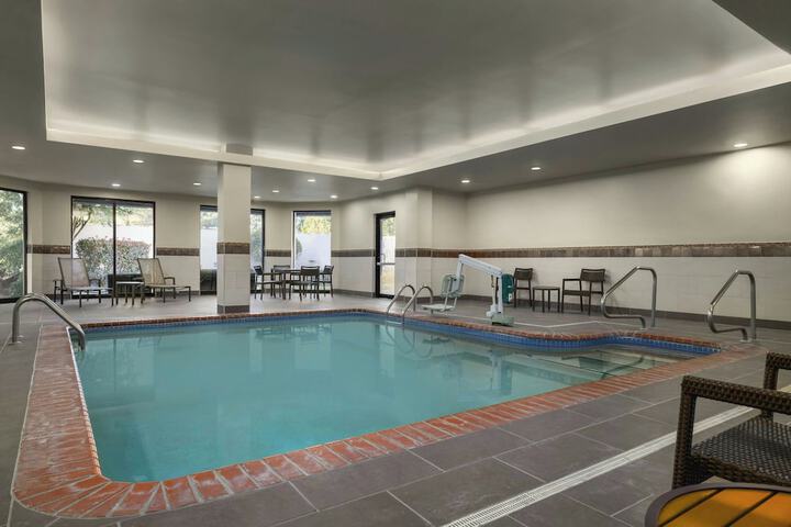 Courtyard by Marriott Richmond Chester