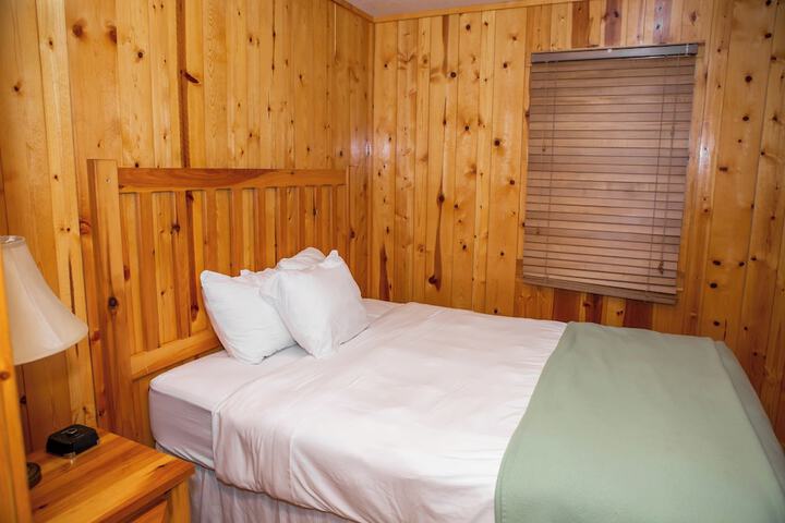 Montauk Lodge