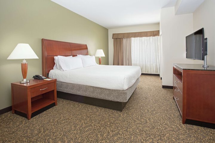 Room 16 of 42