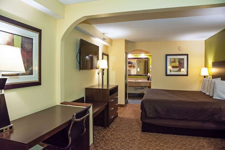 Room 16 of 22