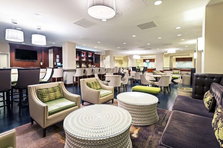 Lounge 120 of 125