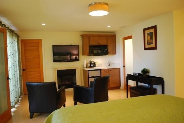 Room 46 of 60