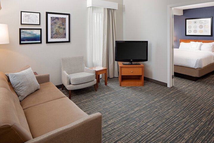 Room 17 of 30