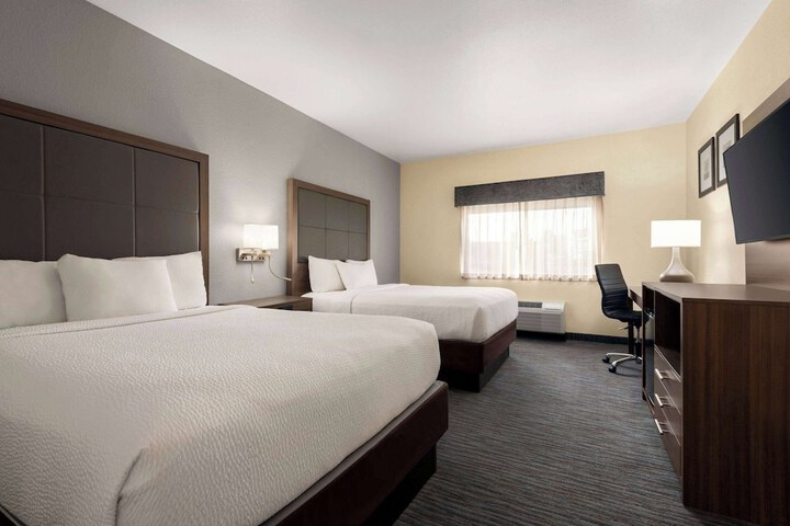 Room 10 of 23