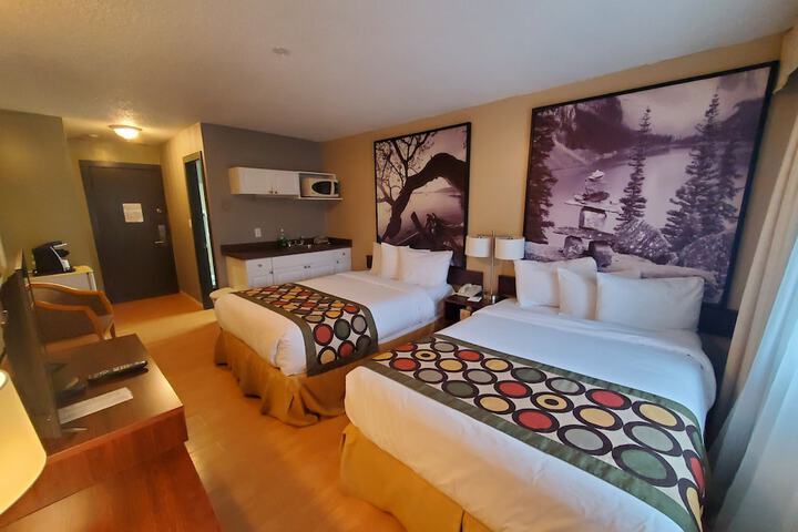 Room 12 of 35