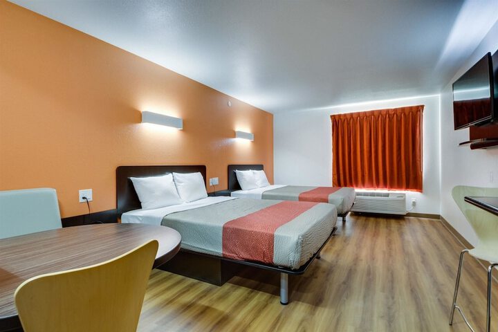 Motel 6 Tulsa OK