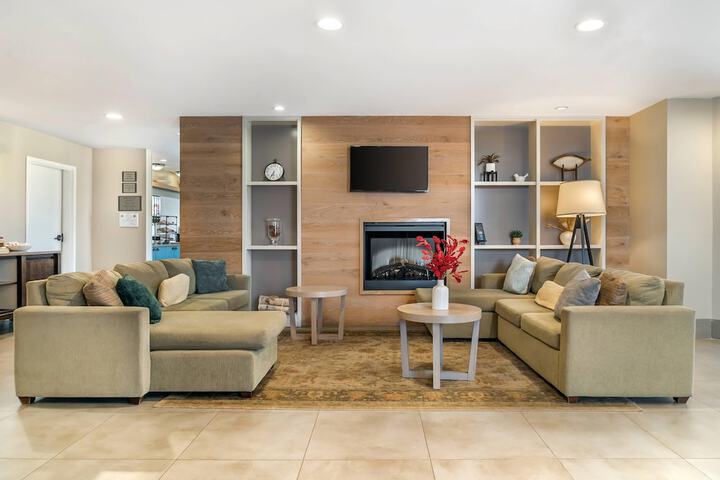 Country Inn & Suites by Radisson Frederick, MD