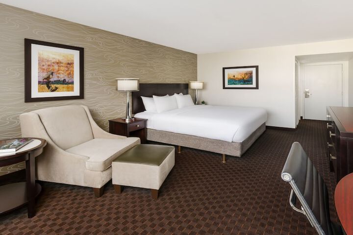 Room 54 of 95