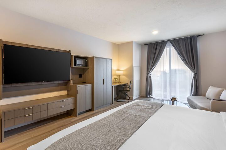 The Valor an Ascend Collection Hotel