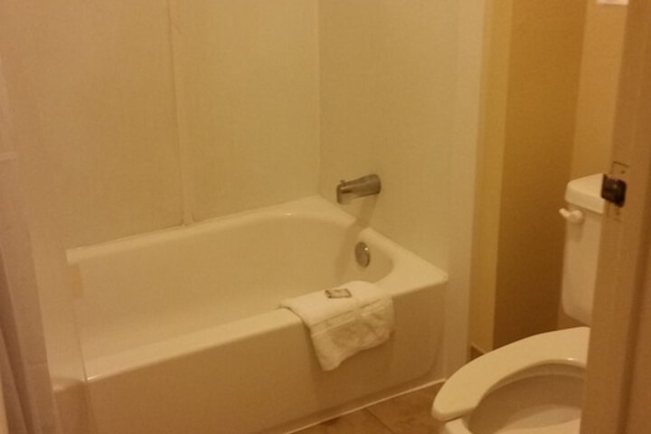 Room 18 of 34