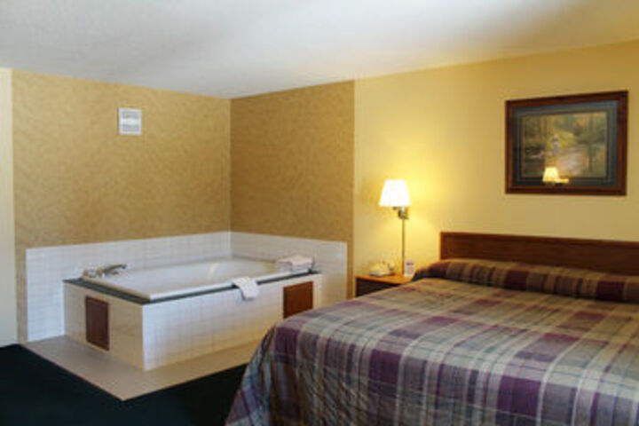 McQuoids Inn & Event Center