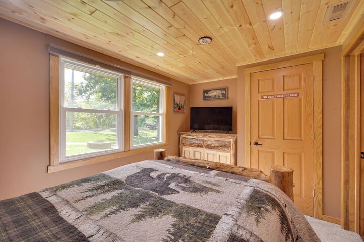 Pet Friendly - Rice Lake Home w / Private Dock!