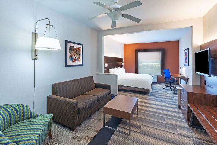 Room 16 of 29