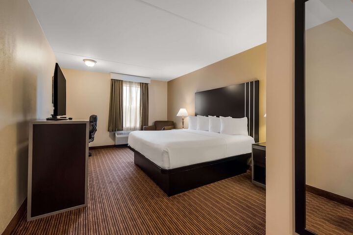 Room 18 of 36