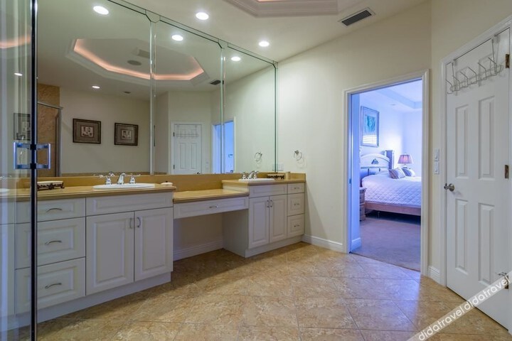 Harbor Landings Condo