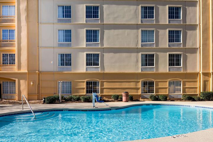 Pool 5 of 32