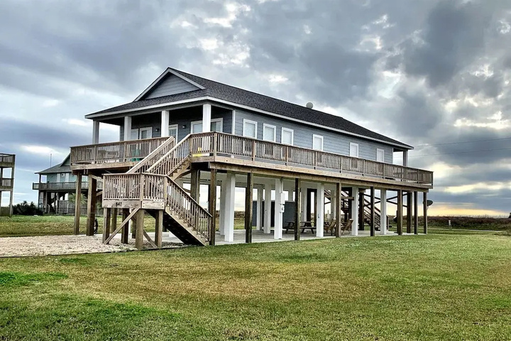 A Silver Lining 4 Br Home