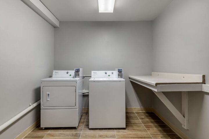 Room 14 of 34