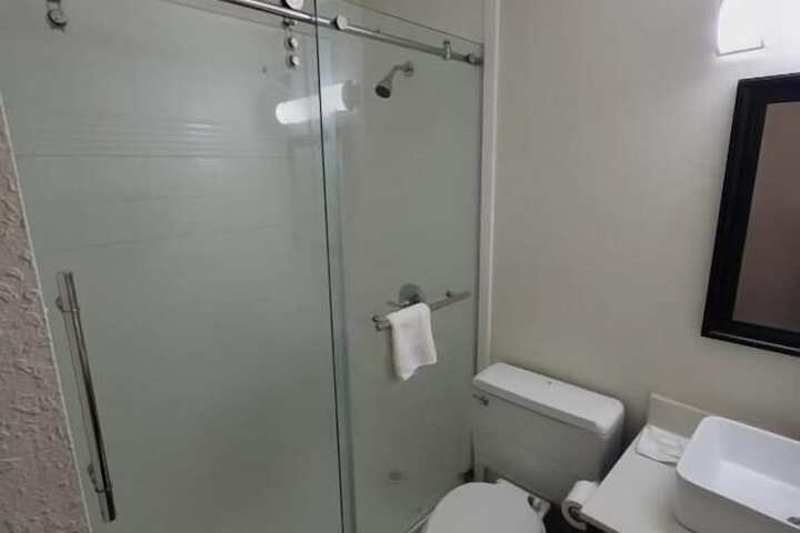 Room 16 of 21