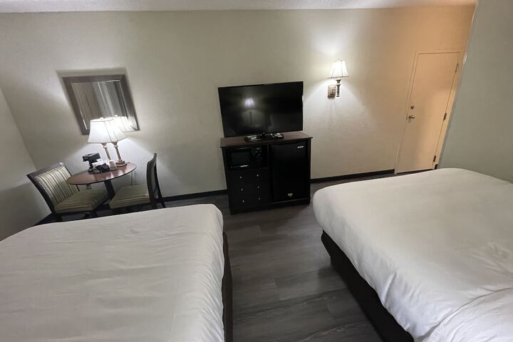 Room 50 of 141