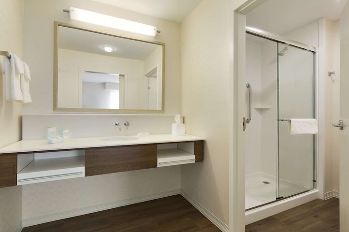 Hampton Inn & Suites Niles / Warren