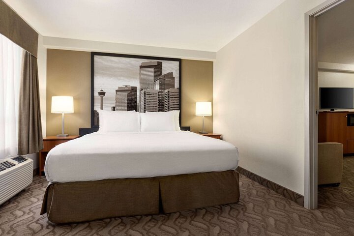 Room 29 of 40