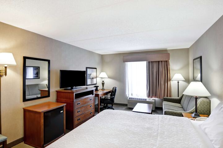 Room 10 of 40