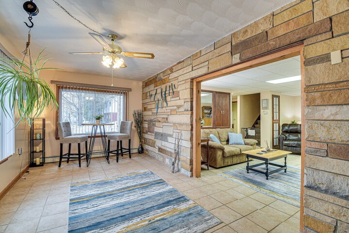 Montour Falls Apartment 3 Mi to Seneca Lake!
