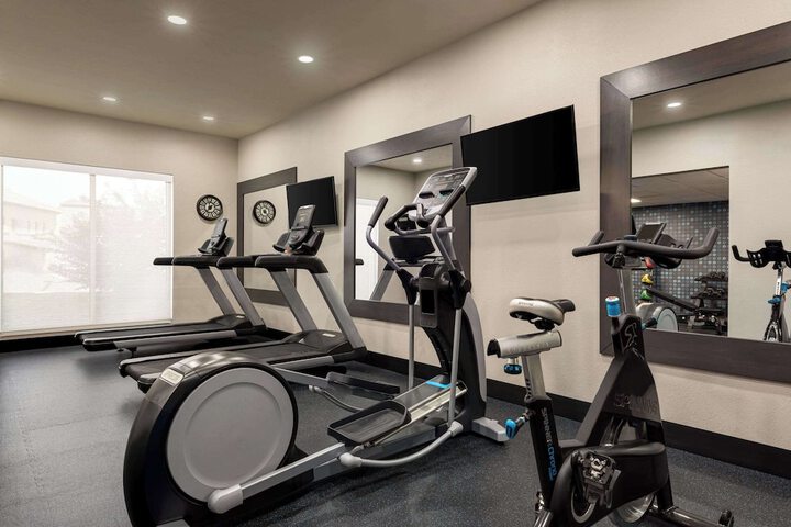 La Quinta Inn & Suites by Wyndham Oxford - Anniston