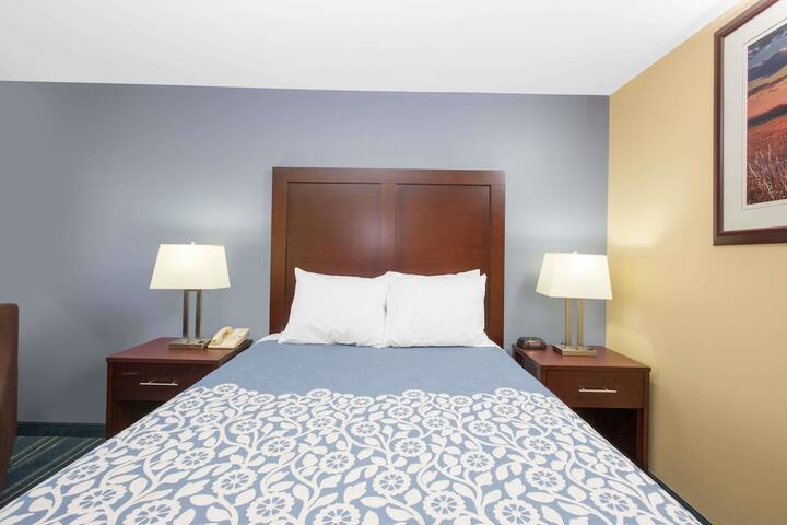 Room 43 of 60