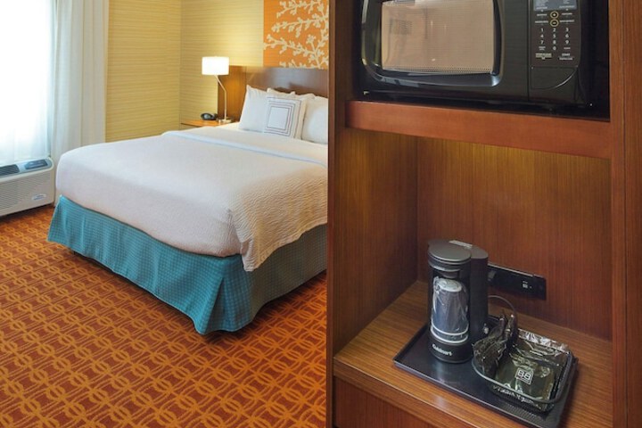Fairfield Inn & Suites Monaca