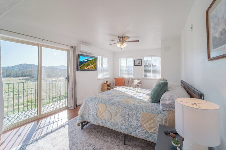 The Joseph Studio at Wind Walker Homestead