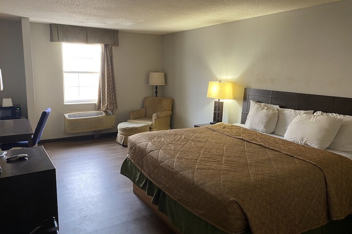 Room 18 of 34