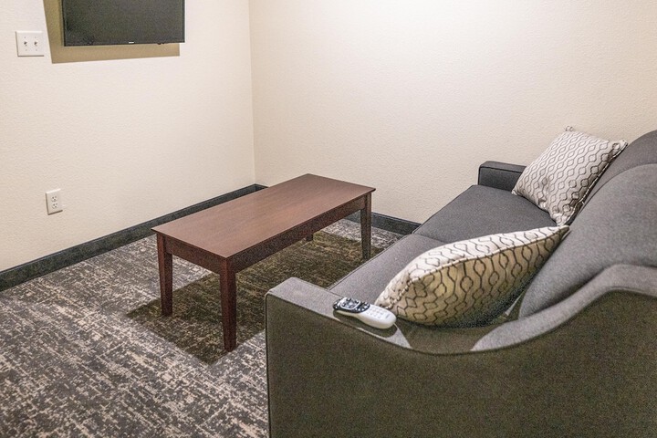 Cobblestone Hotel & Suites - Lamar