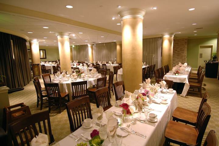 Ballroom/Hall 57 of 61