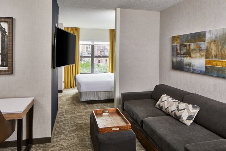 Room 40 of 64