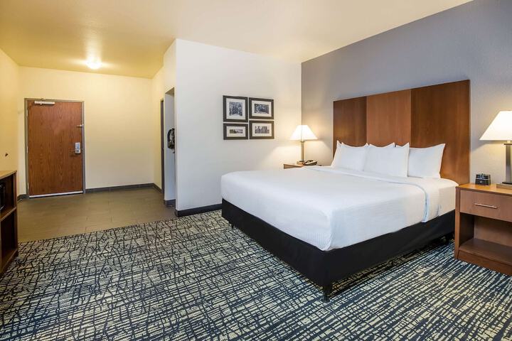 Room 51 of 68