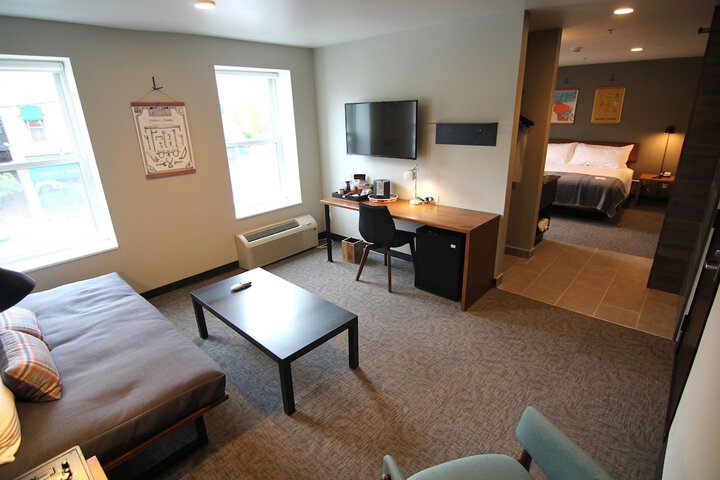 Room 15 of 50