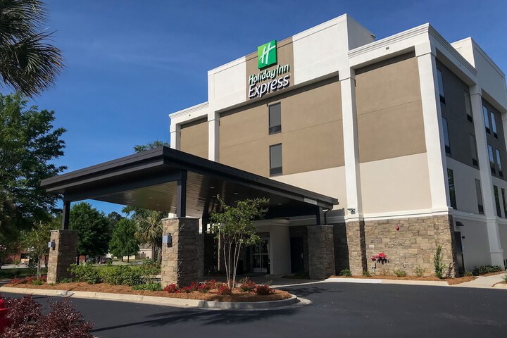 Holiday Inn Express Statesboro by IHG