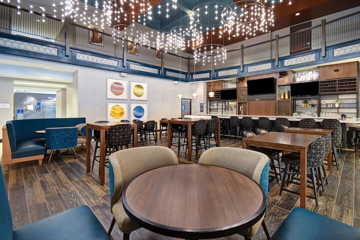 Hilton Garden Inn Kalamazoo