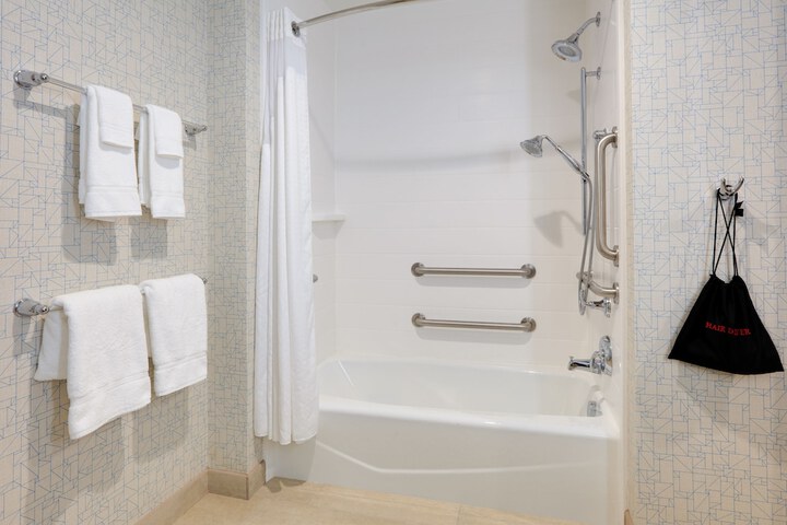 Room 15 of 29
