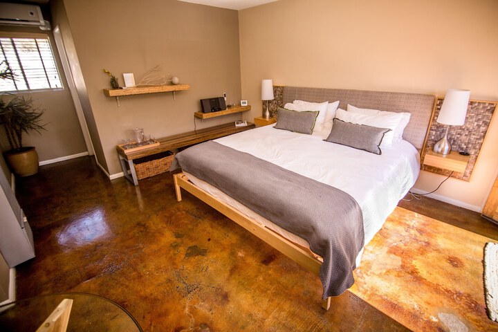Room 34 of 53