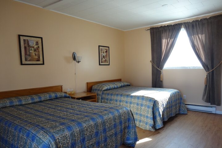 Room 10 of 46