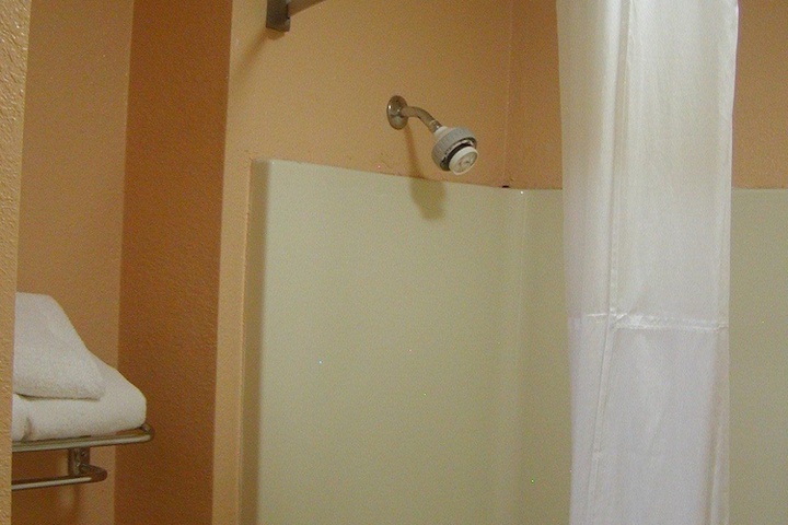 Room 10 of 26