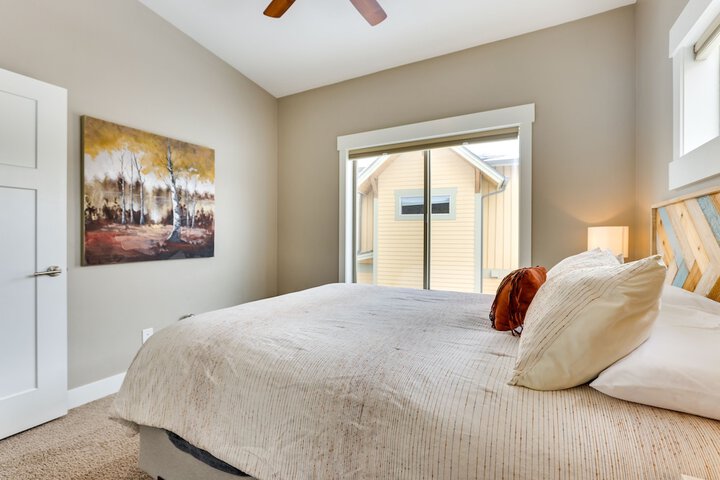 Convenient Fraser Townhome w / Hot Tub Near Hikes!